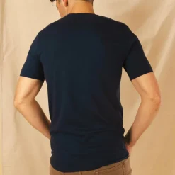 The Blues Singer - Deep Navy Everyman™ Pocket T Shirt