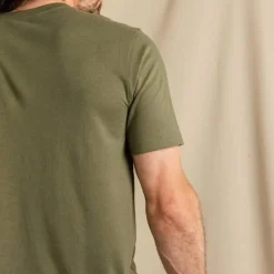 The Manzanilla - Olive Everyman™ Pocket T Shirt