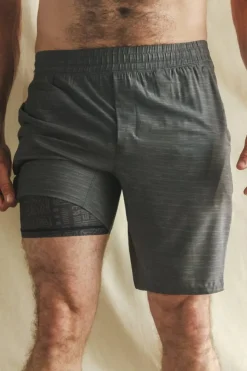 The Tribal Council - Grey Tonal Island Block Ball Hammock® 9 Inch Athletic Shorts